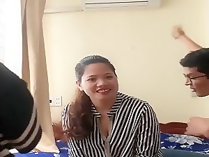 Vietnamese couple homemade porn leaked online