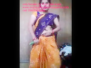 Hot young Desi bhabi try to Cucumber xxxn