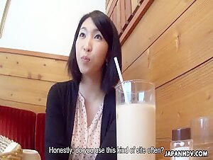 Horny MILF Yurika Tsubaki Creampied On First Date